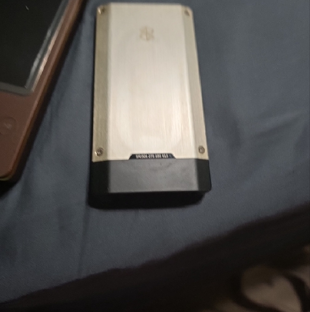Microsoft Portable Media Player - Brown And A Silver One - Picture 3 of 4
